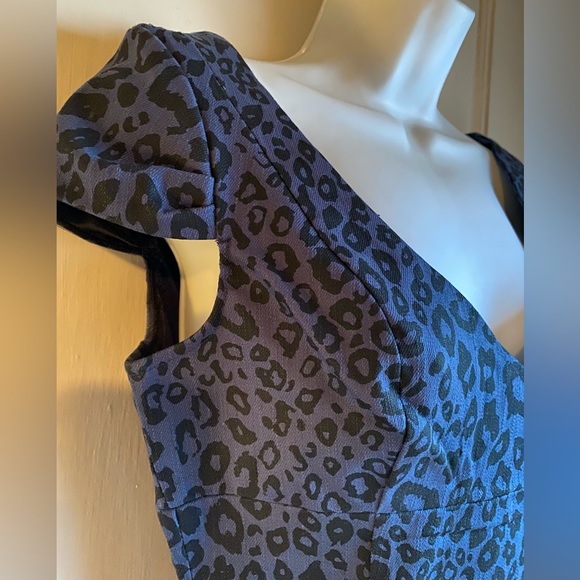 SOLD! BB Dakota Blue Leopard Print Denim “Freye” Dress NWT Sz 6 Retro Rockabilly - Picture 7 of 12